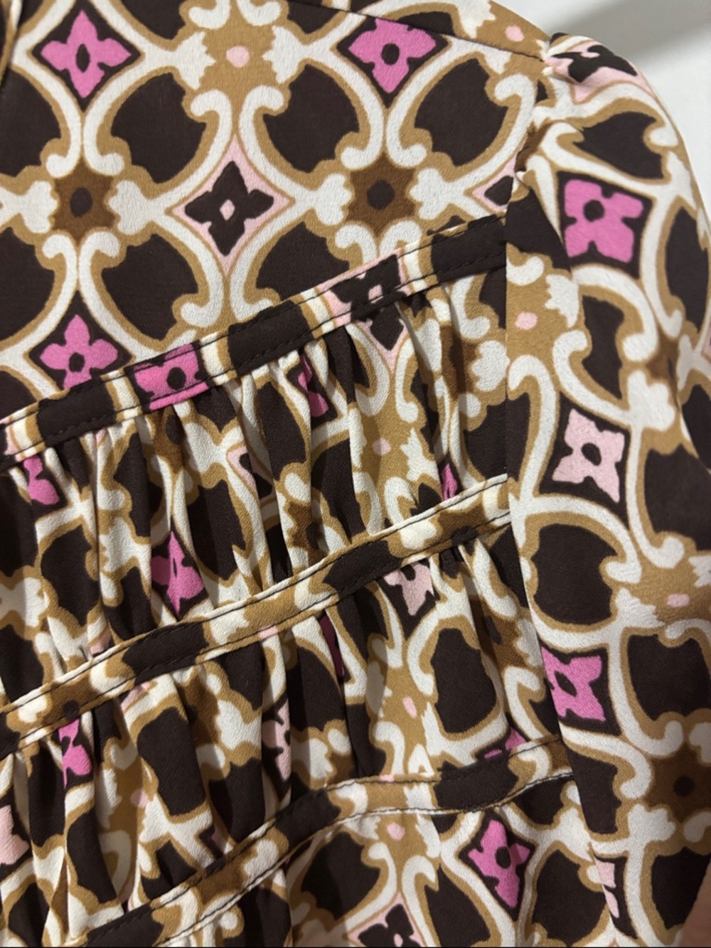 LOFT Geometric Blouse - Picture 5 of 6